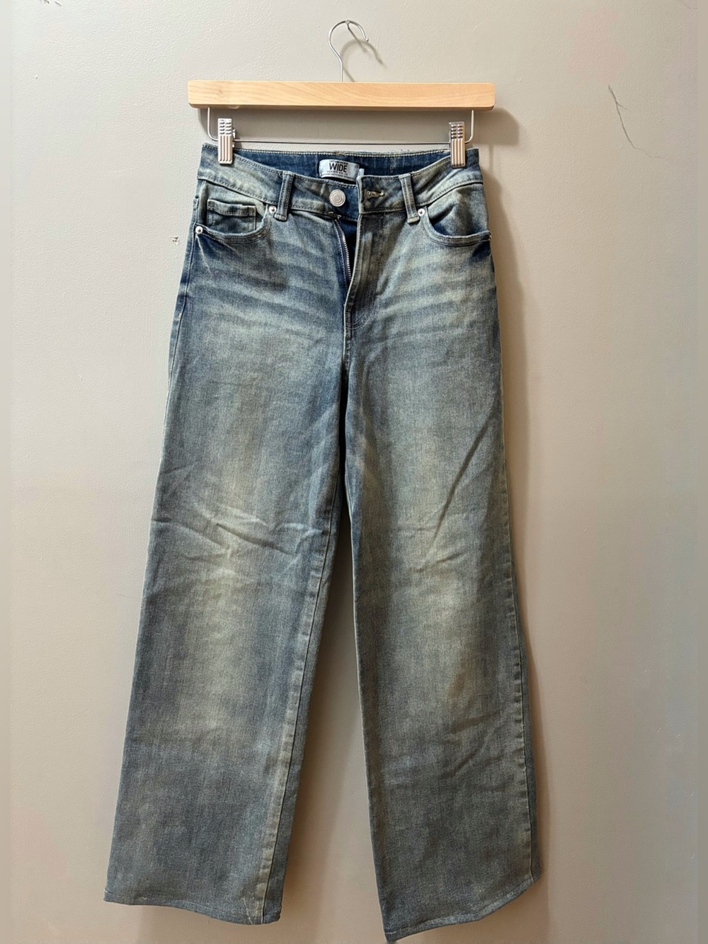 women’s refuge denim washed jeans size 1